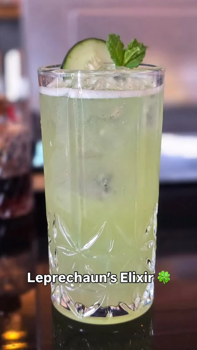 New Cocktail Drop🚨:
🍀🍀Leprechaun’s Elixir🍀🍀

Fresh, zesty, and shamrock-approved—meet the Leprechaun’s Elixir with minty-cucumber crunch and a bright lemon-citron twist

 7 days a week! 11AM- 9PM
Open daily for lunch or dinner🥪 

#eatduluth #ShamrockSips #StPatricksPour  #EmeraldElixirs #LuckyLibations